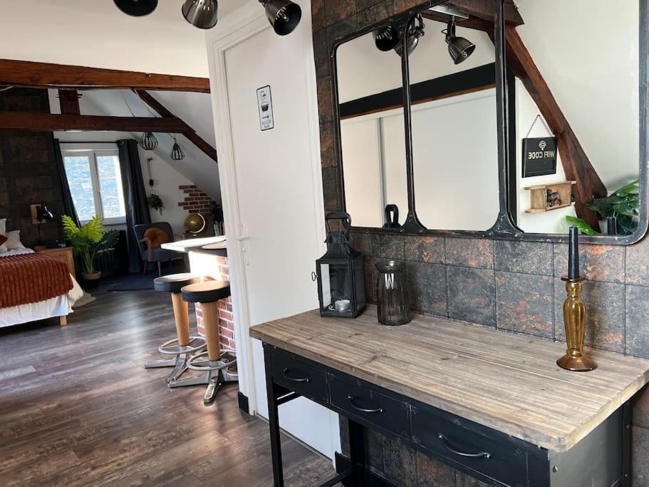 Le Saint Julien Au Coeur Du Centre Historique De Chateaugiron